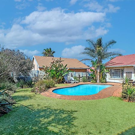 Large 1 Bedroom Cottage, 15 Min From Or Tambo Airport, With Backup Power And Water Germiston Eksteriør billede