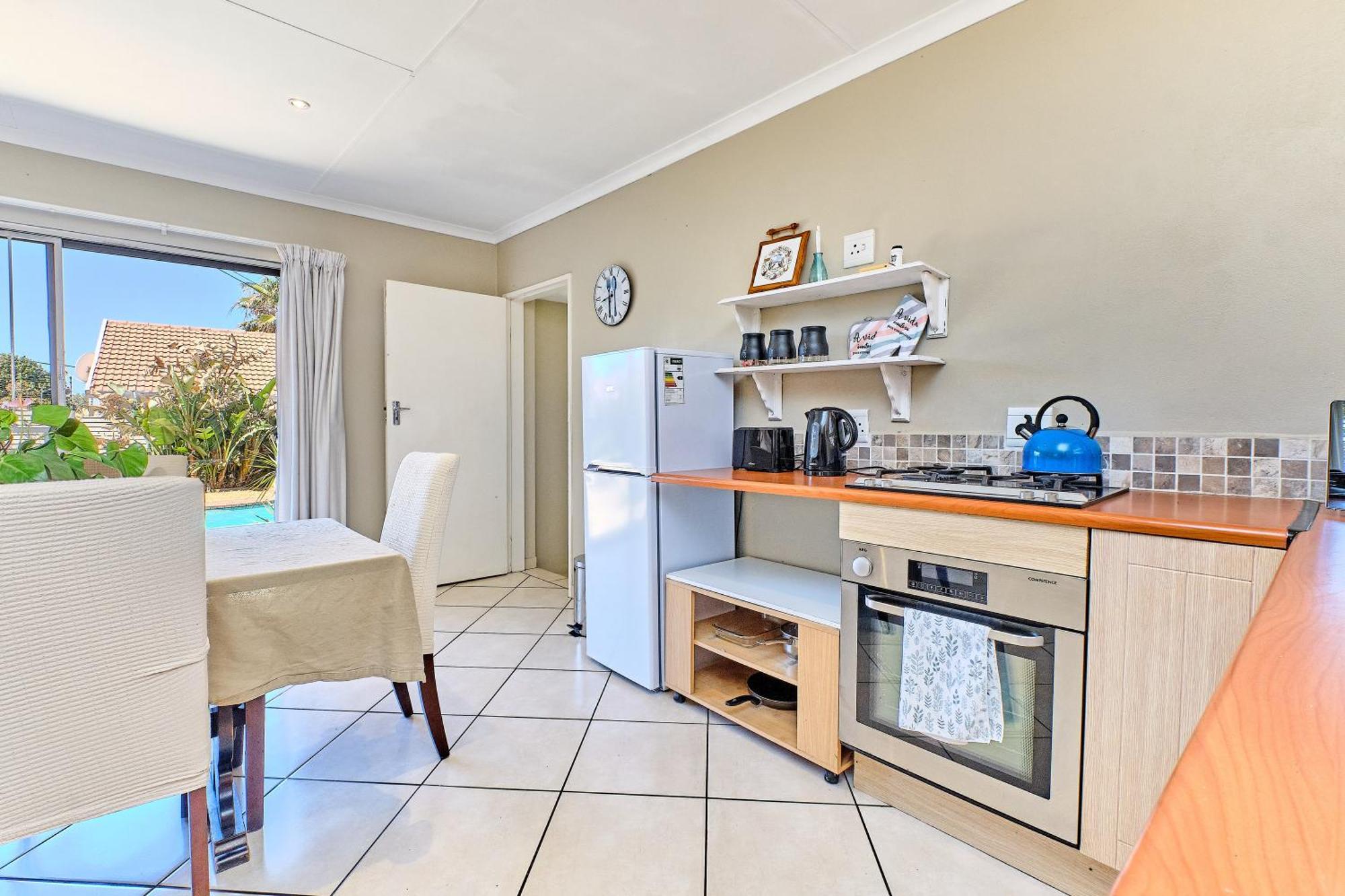 Large 1 Bedroom Cottage, 15 Min From Or Tambo Airport, With Backup Power And Water Germiston Eksteriør billede