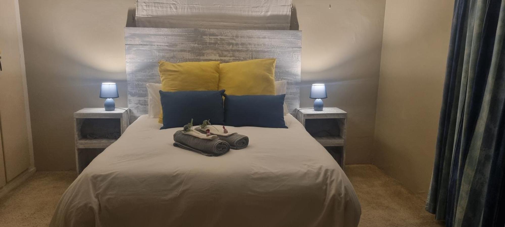Large 1 Bedroom Cottage, 15 Min From Or Tambo Airport, With Backup Power And Water Germiston Eksteriør billede